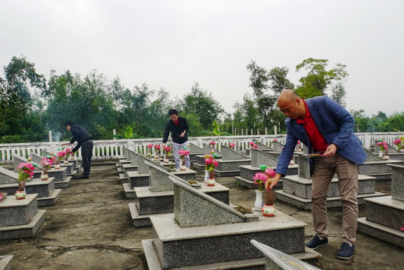 TNG Holdings Vietnam hành hương về nguồn dịp cuối năm ảnh 4