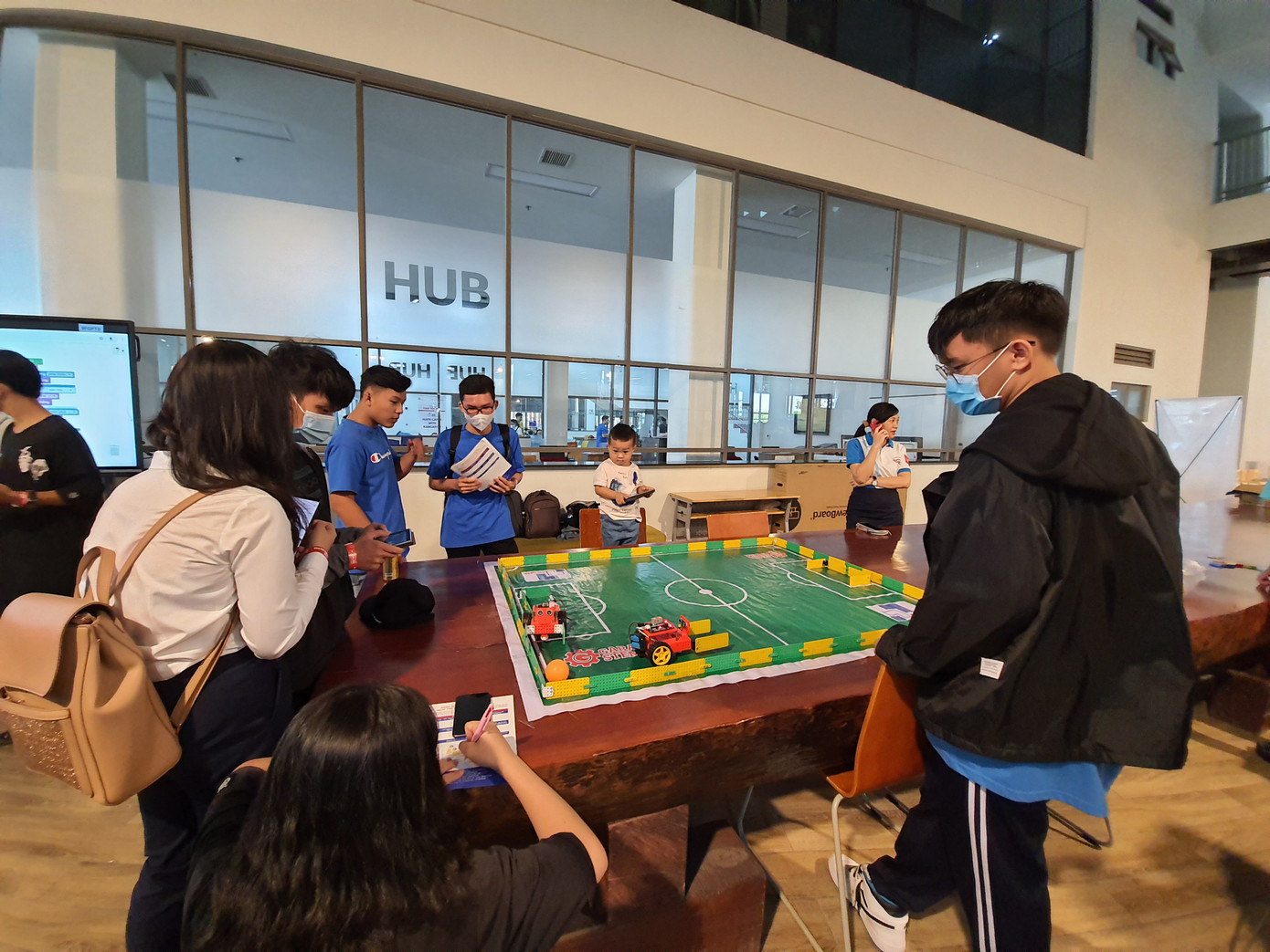 Hàng ngàn học sinh thích thú với ngày hội Toán học mở 2021 ảnh 7