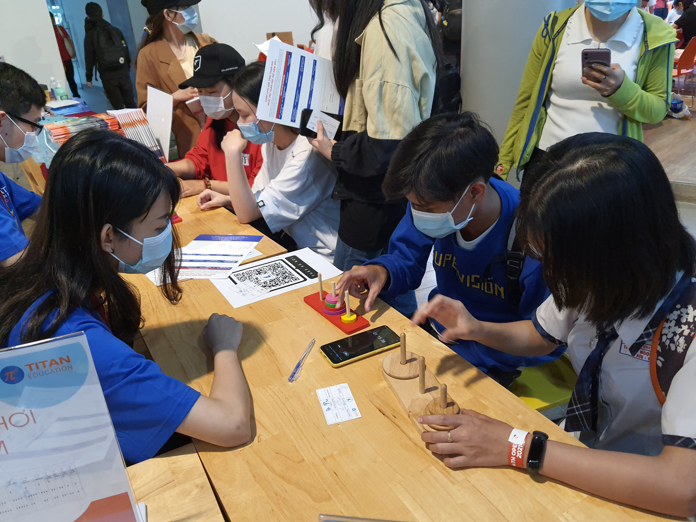 Hàng ngàn học sinh thích thú với ngày hội Toán học mở 2021 ảnh 6