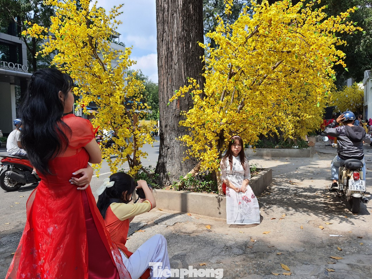 TPHCM: Đóng cửa phố ông đồ vì dịch COVID-19, nhiều người nuối tiếc ảnh 9