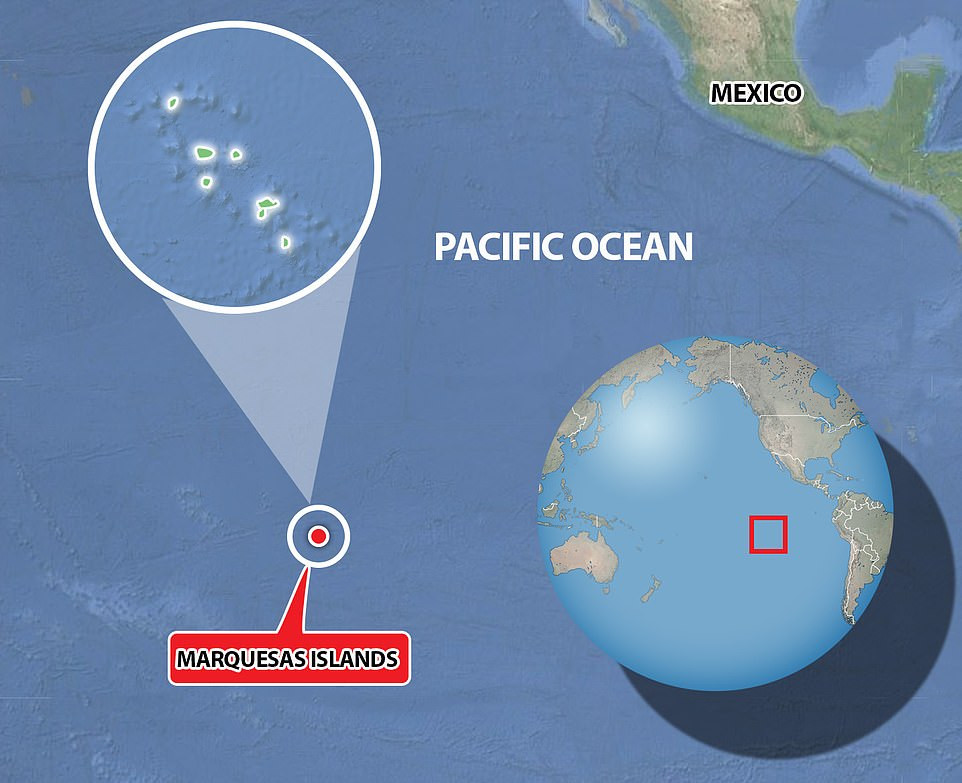 Bộ ảnh tuyệt đẹp về bộ lạc biệt lập nhất thế giới trên ‘Đảo giấu vàng’ ảnh 1