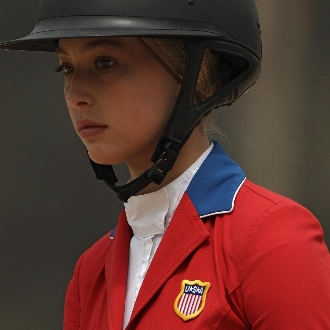 Con gái út của cố CEO Steve Jobs khỏa thân trong lần đầu làm người mẫu ảnh 7