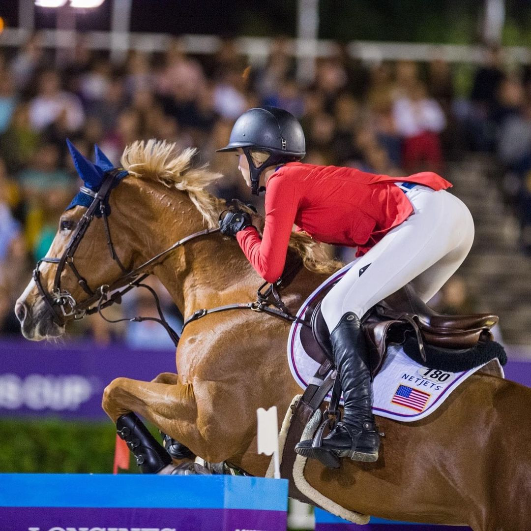 Con gái út của cố CEO Steve Jobs khỏa thân trong lần đầu làm người mẫu ảnh 8