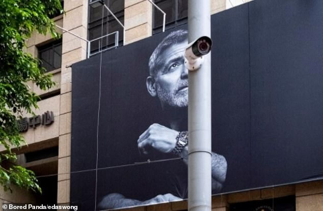 Nhiếp ảnh gia gây ‘bão’ mạng với những khoảnh khắc trùng hợp đến khó tin ảnh 7