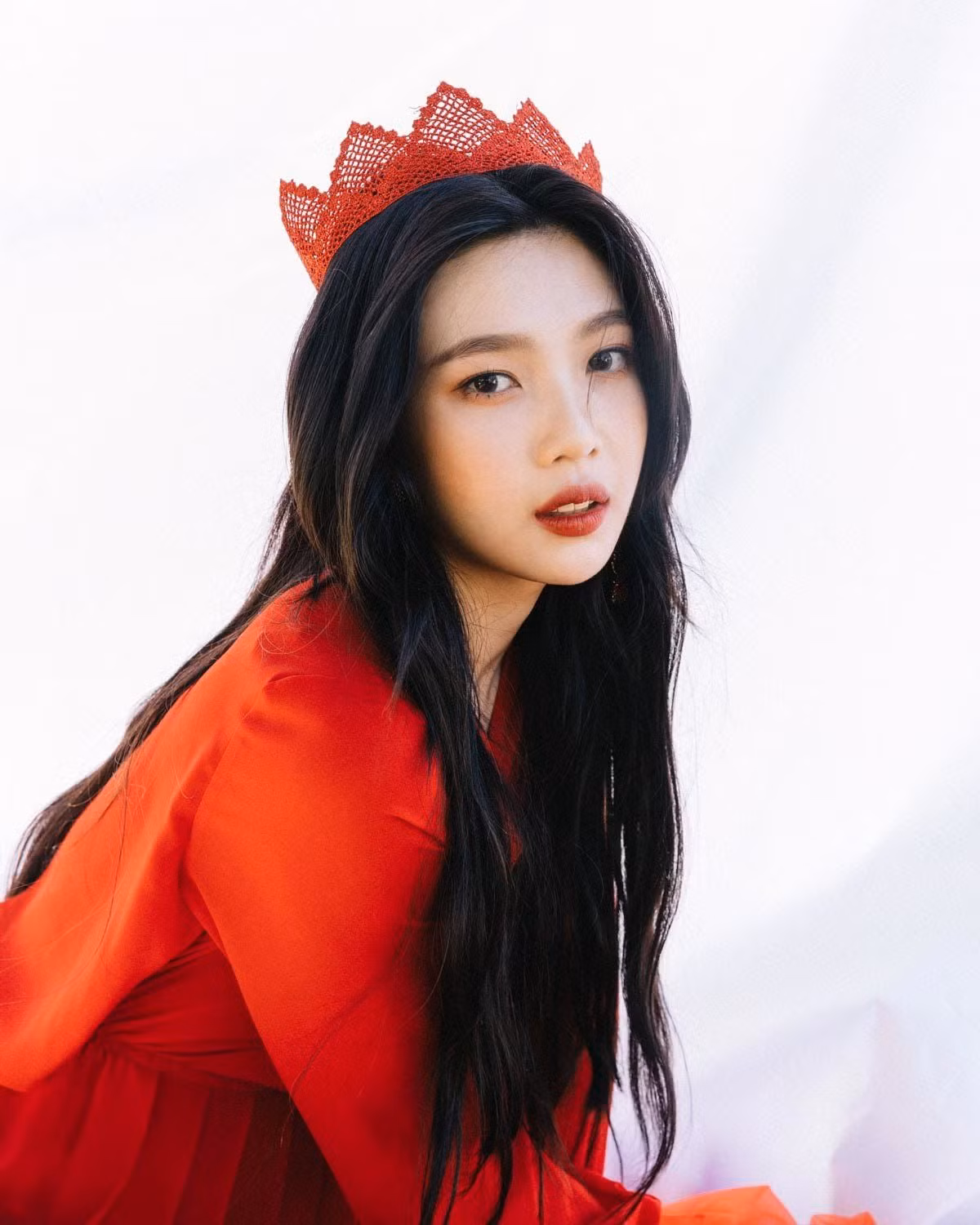 Top 25 nữ ca sĩ thần tượng đẹp nhất K-pop: Black Pink 'thống trị' bảng xếp hạng ảnh 13