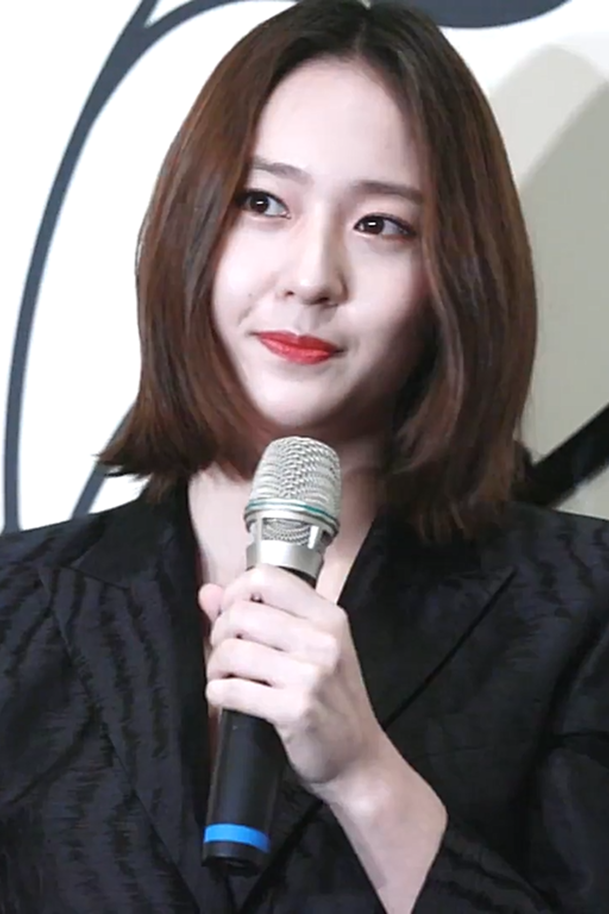 Top 25 nữ ca sĩ thần tượng đẹp nhất K-pop: Black Pink 'thống trị' bảng xếp hạng ảnh 24