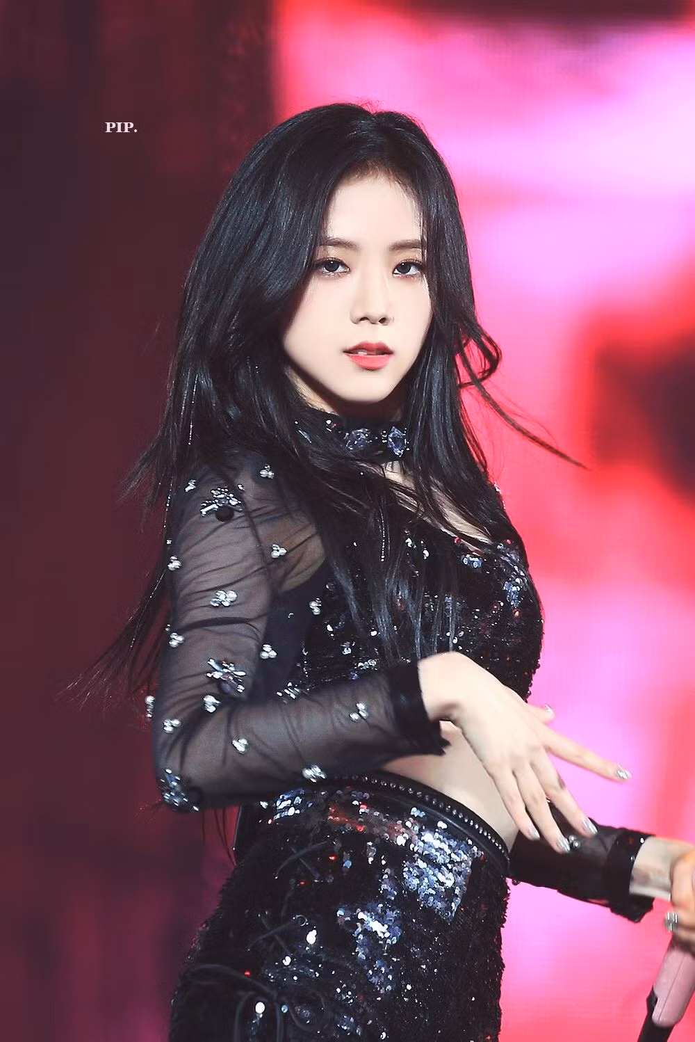 Top 25 nữ ca sĩ thần tượng đẹp nhất K-pop: Black Pink 'thống trị' bảng xếp hạng ảnh 1