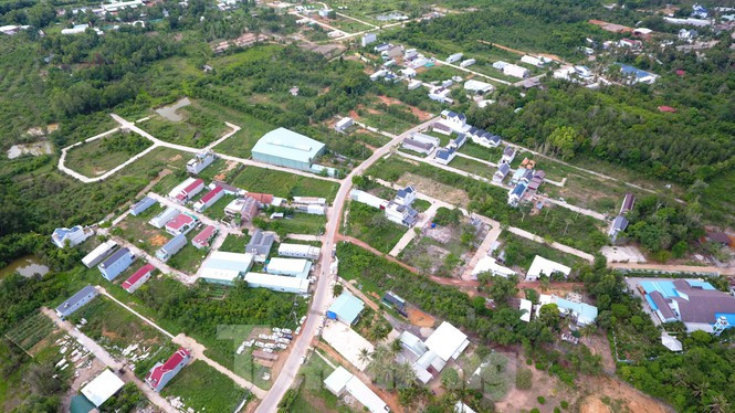 Khách sạn, nhà ở đua nhau xây dựng không phép ở Phú Quốc ​ ảnh 1