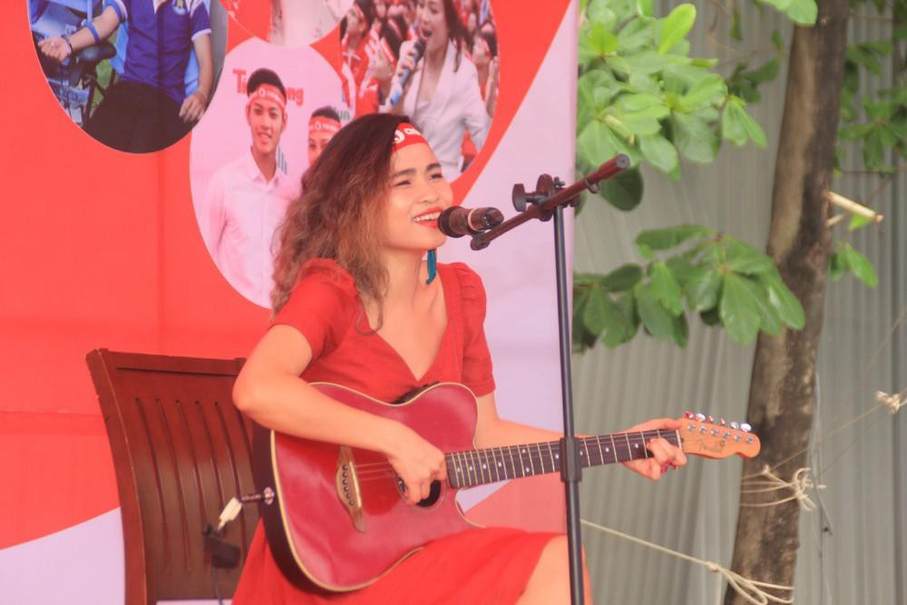 Ca sỹ Đồng Lan bị nhiễm COVID-19 tại Pháp ảnh 3