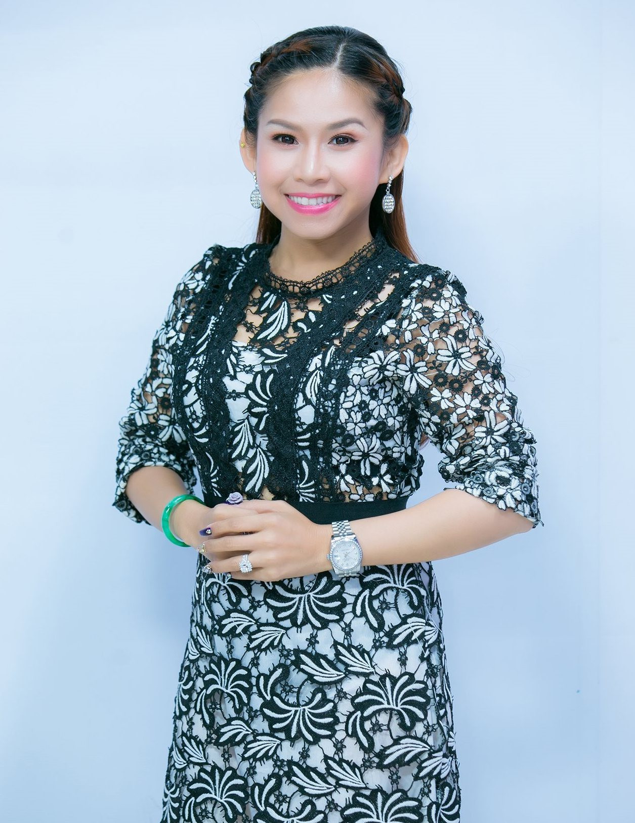 Nghệ sỹ cải lương Bình Tinh: 'Mùa COVID tôi livestream hát cải lương và bán hàng online' ảnh 3