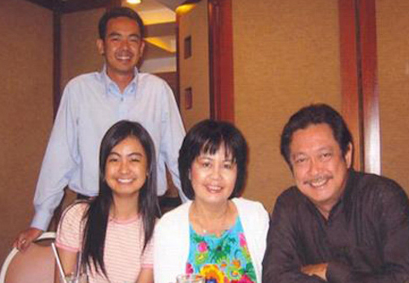 Con trai cố NSƯT Chánh Tín có thể không kịp về nhìn mặt cha lần cuối ảnh 1