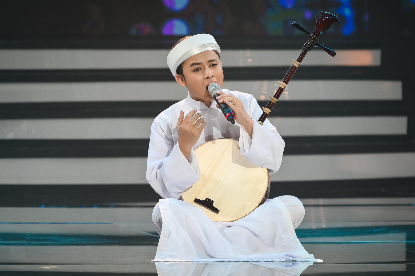 Hotboy Henry Ngọc Thạch đi hát với cát-xê 80 ngàn đồng còn bị ép mất show ảnh 1