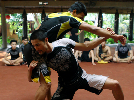 Bất ngờ gia tộc võ công lẫy lừng của Chánh Tín và cháu trai Johnny Trí Nguyễn ảnh 3