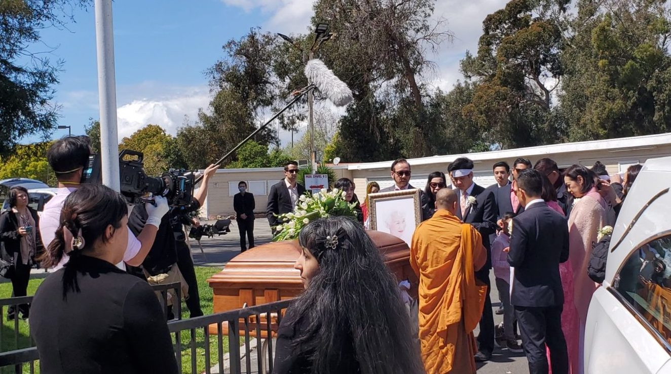 Hàng trăm ngàn lượt xem livestream lễ tang để tiễn đưa danh ca Thái Thanh ảnh 4