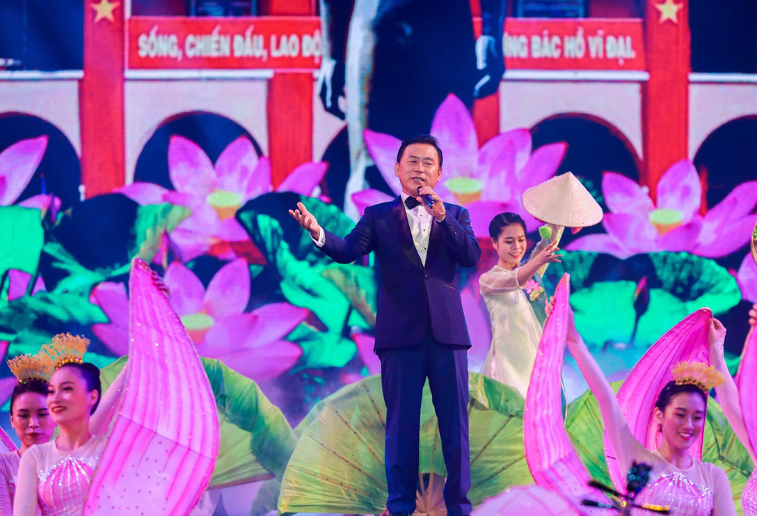 Hơn 30 nghệ sỹ tham gia chương trình nghệ thuật đặc sắc chào mừng đại hội Đảng TPHCM ảnh 1