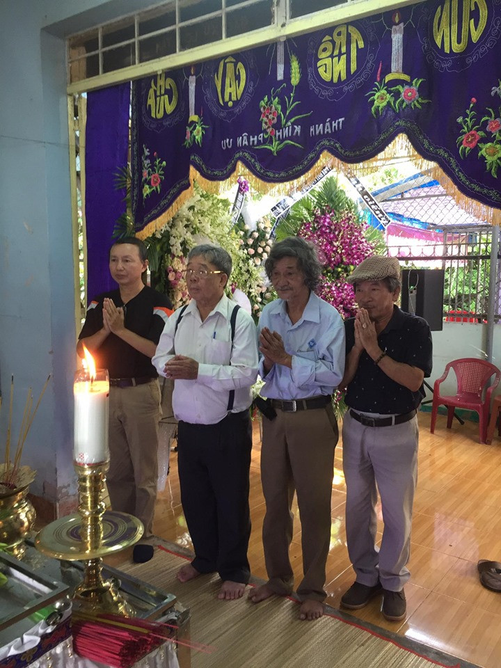 Bốn con gái ở Mỹ của nhạc sĩ 'Có phải em mùa thu Hà Nội' chưa kịp về tiễn cha lần cuối ảnh 2