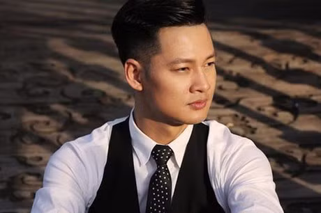 Hai nghệ sỹ Ý khen ngợi và chúc mừng MV 'Ta sẽ hồi sinh' của Đức Tuấn ảnh 2
