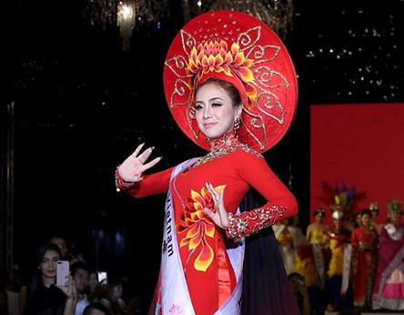 Miko Lan Trinh: Số 6 định mệnh, 8 năm kiện tụng 'vùi dập' ảnh 5