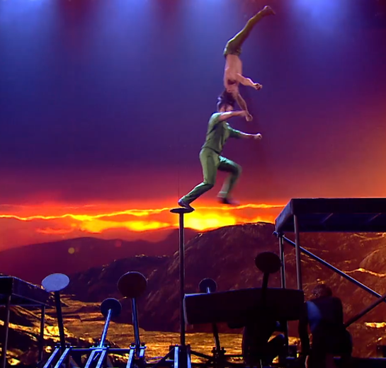 Anh em 'Hoàng tử xiếc' thể hiện 'sức mạnh đôi tay' từng trình diễn ở Britain's Got Talent ảnh 1