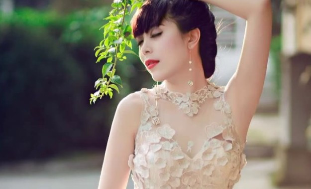 Ca sĩ Tuyết Mai: Bị gạ gẫm giá cao, chạy trốn showbiz vì quá ngột ngạt ảnh 2