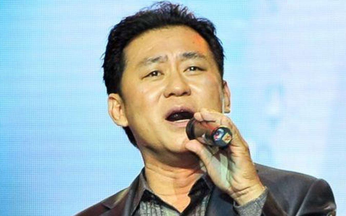 NSND Tạ Minh Tâm - Giọng ca 'Đất nước trọn niềm vui' suốt 35 năm qua ảnh 1