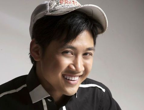 Đạo diễn Lê Hoàng: 'Tình yêu đồng giới mãnh liệt hơn trai gái bình thường' ảnh 1