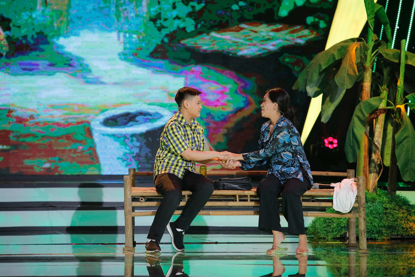 Cậu bé bán kẹo kéo Đức Danh: Anh liệt nửa người, nghỉ học phụ mẹ mưu sinh ảnh 2