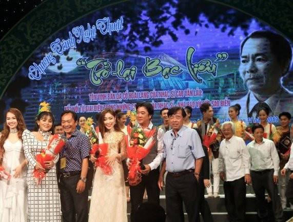 Vũ Đức Sao Biển và mối tơ duyên với bản 'Dạ cổ hoài lang' bất hủ ảnh 3