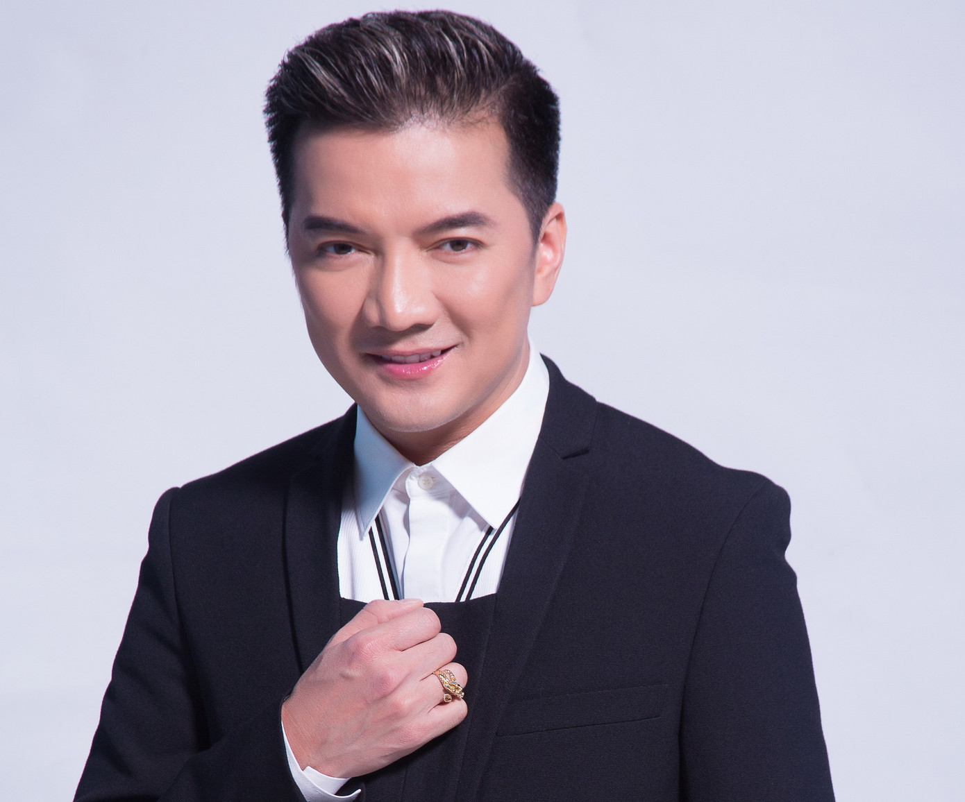 Hoa hậu Tiểu Vy cùng hàng chục nghệ sĩ làm show hướng về Quảng Nam - Đà Nẵng giữa dịch ảnh 3