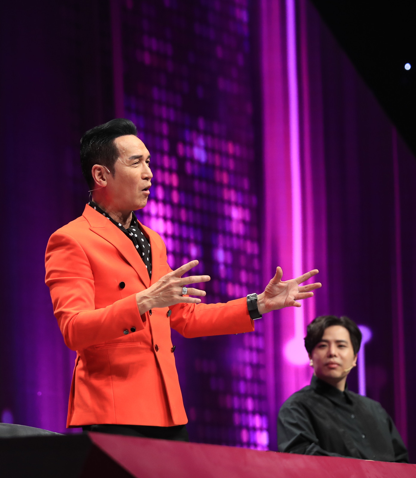 Ca sĩ, vũ sư Nguyễn Hưng tái xuất khán giả truyền hình Việt Nam ảnh 2