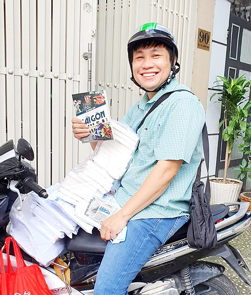 'Loanh quanh Sài Gòn' bán sách gom hơn 200 triệu ủng hộ đồng bào miền Trung bị bão lũ ảnh 1