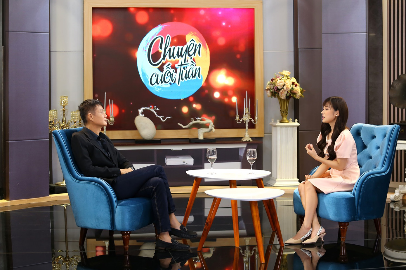 Đạo diễn Lê Hoàng và Hoàng Yến Chibi tranh luận về 'Được và mất của MV tiền tỷ' ảnh 4