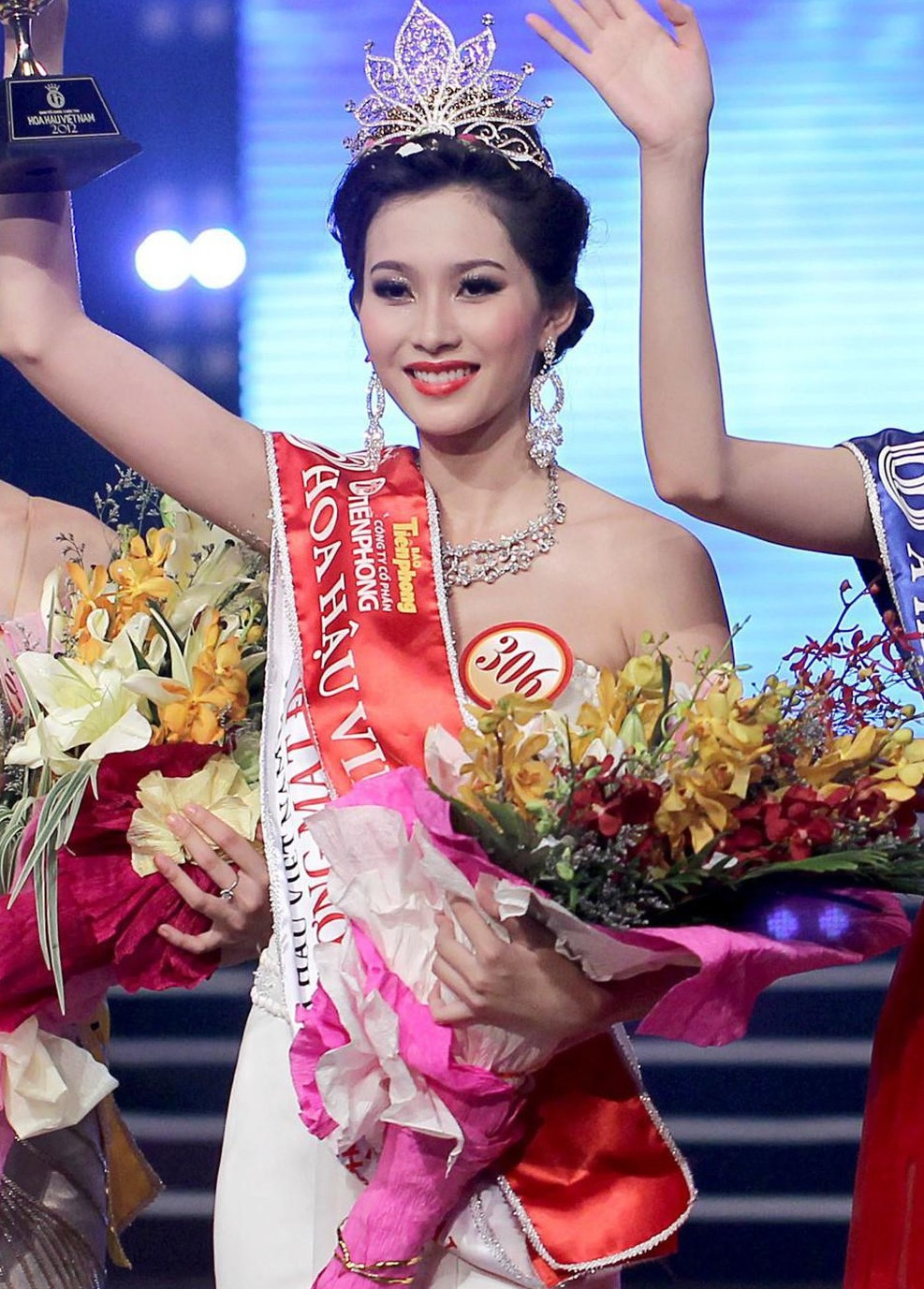 Hoa hậu Việt Nam 2020: Sẽ có những dự án tôn vinh đội ngũ phòng chống COVID-19 ảnh 26