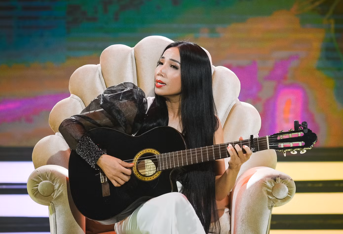 'Nữ hoàng phòng trà' nhớ về NSND Y Moan và nhạc sĩ Trần Tiến với nhóm Du ca đồng đội ảnh 3