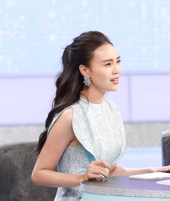 Ninh Dương Lan Ngọc bật mí về sở thích của mình với bạn trai trong phòng ngủ ảnh 1