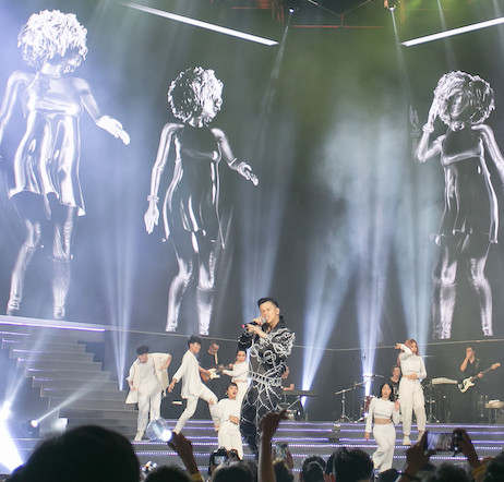 Dàn nghệ sĩ khuấy động Lễ hội Countdown Light trên phố đi bộ Nguyễn Huệ ảnh 5