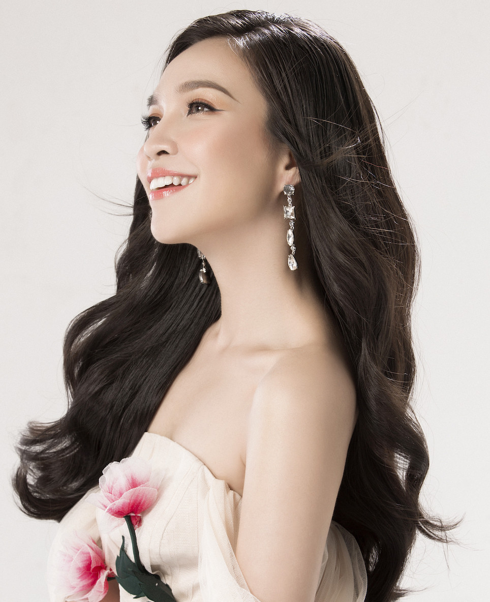 Đàm Vĩnh Hưng, Phi Nhung, Hiền Thục.. tham gia đêm hội văn hoá dân gian xứ Trầm Hương ảnh 4