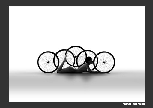 Nhiếp ảnh gia Hạo Nhiên tiếp tục bứt phá với bộ ảnh nude độc đáo ảnh 3