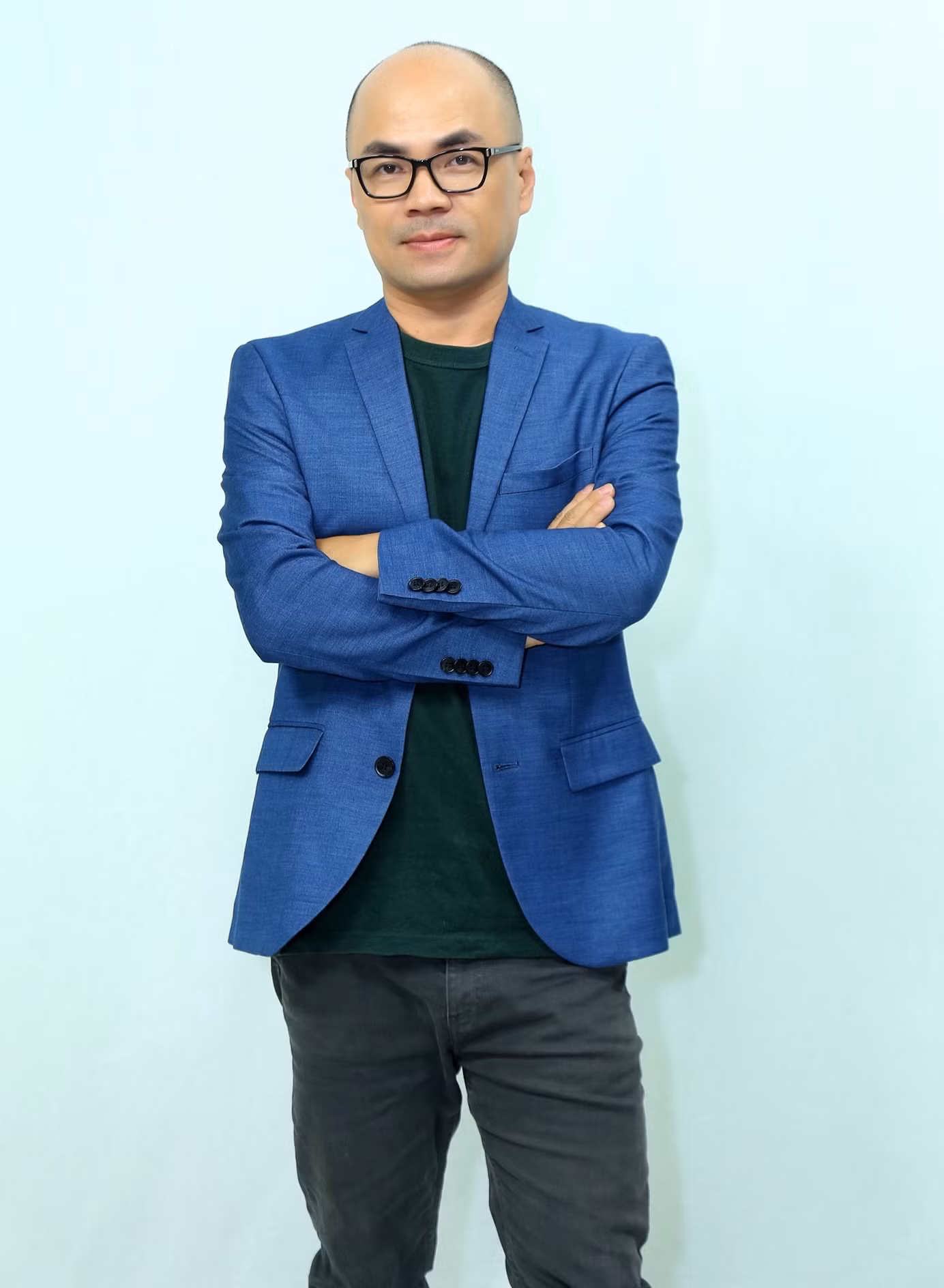 Nhà báo - MC Minh Đức: 'Ca sỹ bây giờ vẫn kiếm cả tỷ đồng nhờ Bolero' ảnh 1