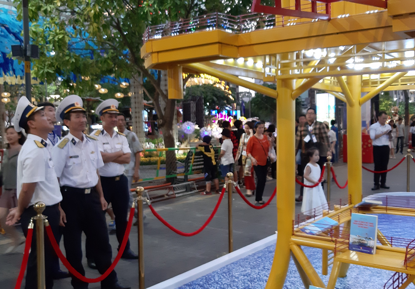 Khai trương Đường sách Xuân Canh Tý tại TPHCM ảnh 4