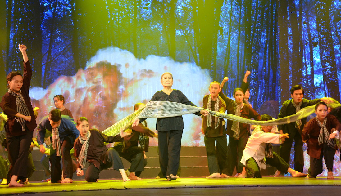 Nghệ sĩ trong nước và quốc tế tham gia chương trình đặc biệt kỷ niệm ngày sinh nhật Bác ảnh 4