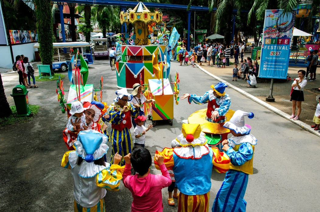 Đầm Sen mở hàng với rất nhiều chương trình, quà hấp dẫn dịp 1/6 ảnh 2