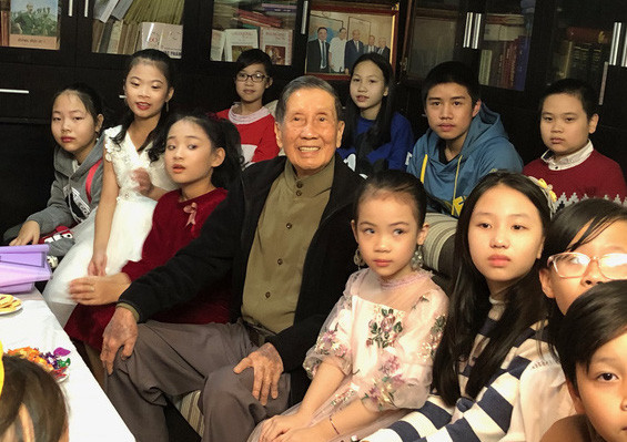 Sau 16 năm sáng tác, bài hát dạy rửa tay của nhạc sĩ Phạm Tuyên ra mắt ảnh 3