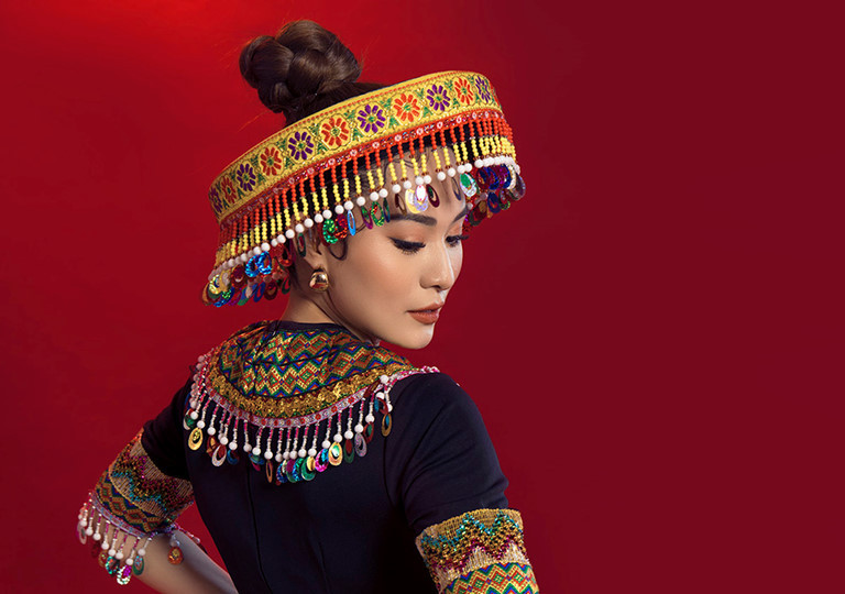 Ca sỹ Ánh Linh trải lòng chuyện bị 'ném đá' khi được Hoài Linh nhận làm con nuôi ảnh 4