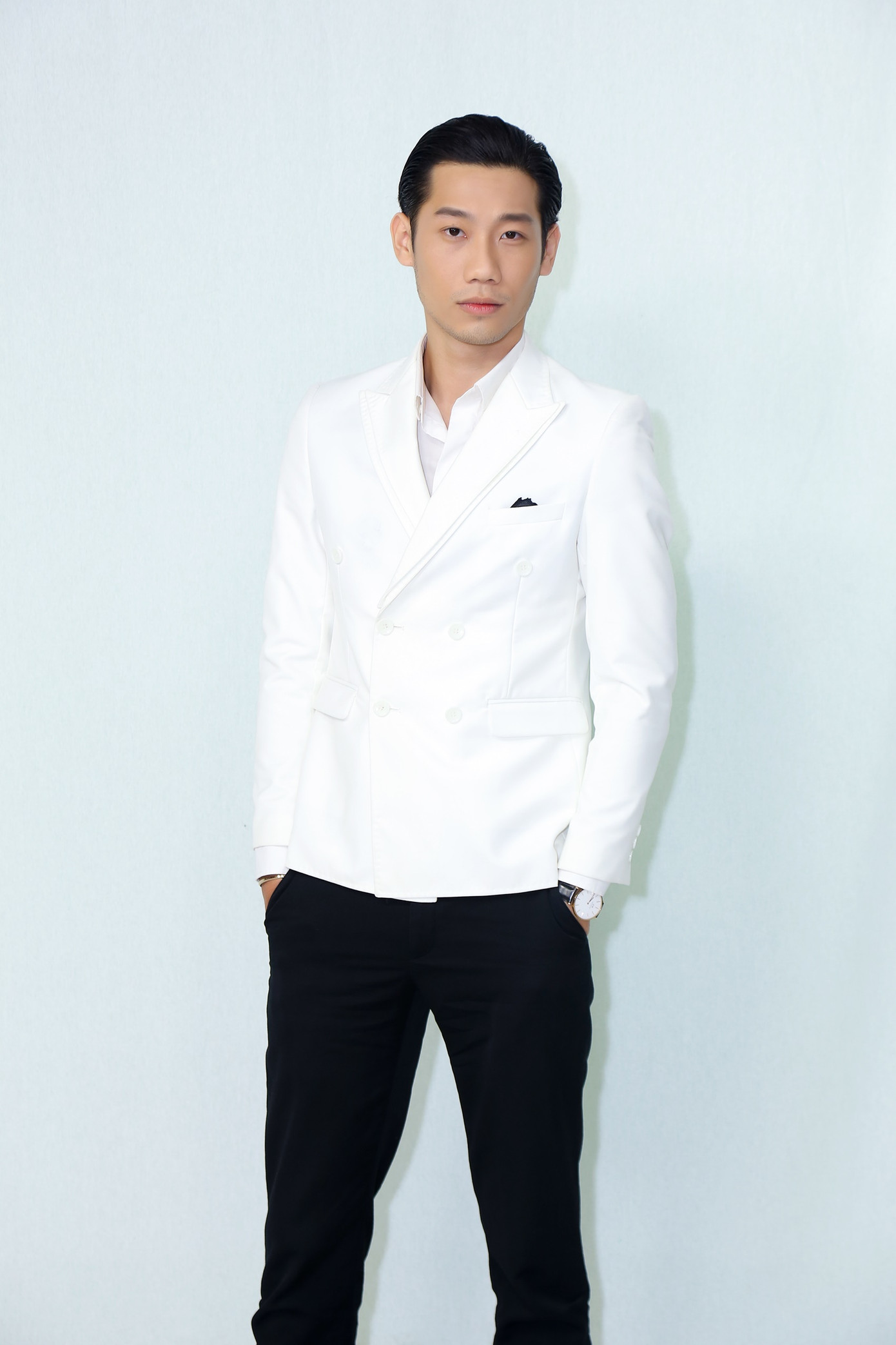 Đăng Khánh tiết lộ những mánh khoé 'dụ dỗ' tinh vi của các đại gia với người mẫu nam ảnh 3