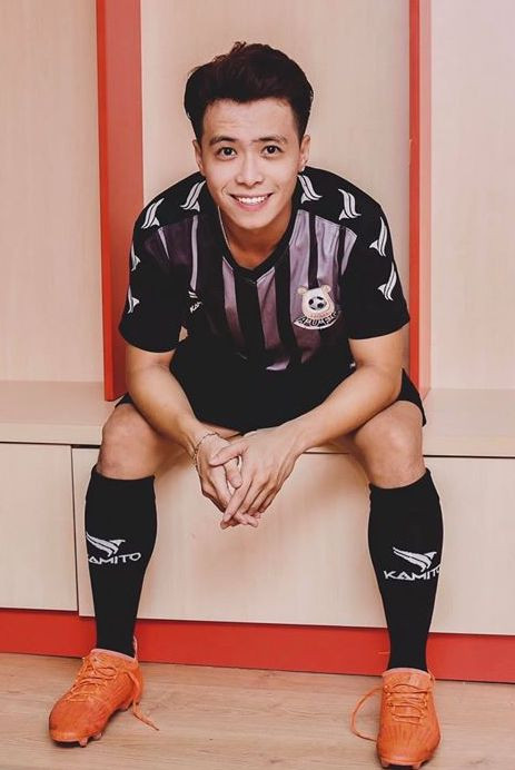 'Bản sao của Bùi Anh Tuấn' từng bị các đại gia cả nam lẫn nữ dụ dỗ ảnh 3