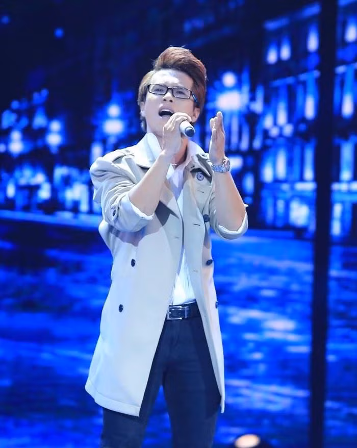 'Bản sao của Bùi Anh Tuấn' từng bị các đại gia cả nam lẫn nữ dụ dỗ ảnh 2