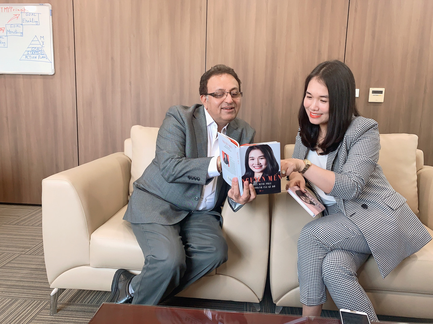 Người phụ nữ dạy phụ nữ khởi nghiệp kinh doanh và sống tự chủ hạnh phúc ảnh 2