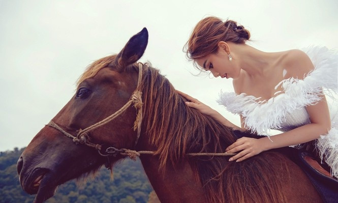 Đã quen nhìn Ngọc Trinh hở bạo, khán giả sẽ bất ngờ với Ngọc Trinh dịu dàng kín đáo ảnh 9