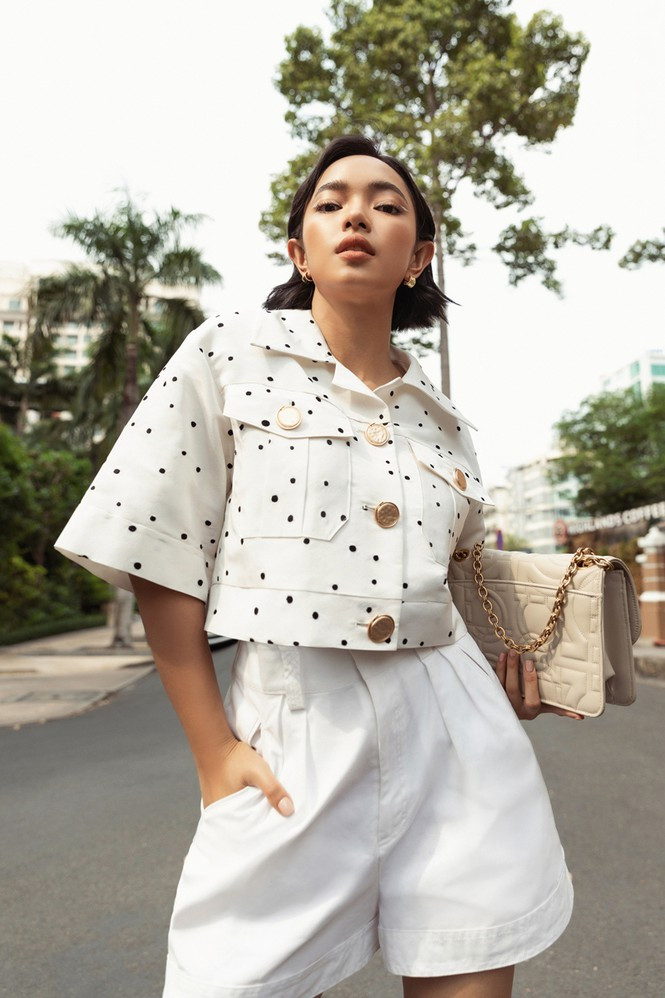 Hoa hậu Mỹ Linh, Tiểu Vy dùng dàn fashionista hóa quý cô thời đại đầy cá tính ảnh 10